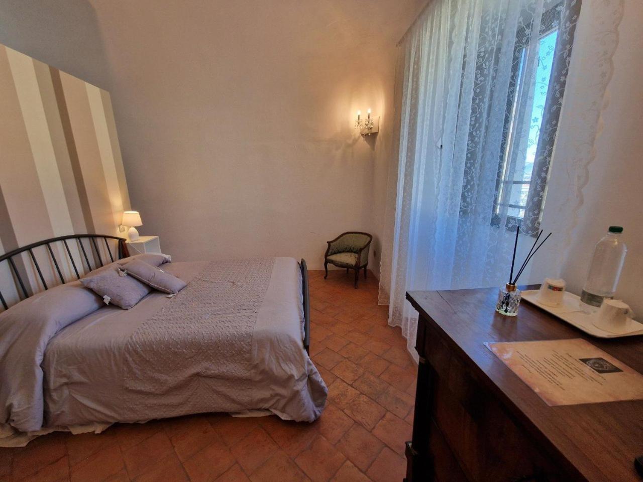 Palazzo Palitti Bed & Breakfast Roio Exterior photo